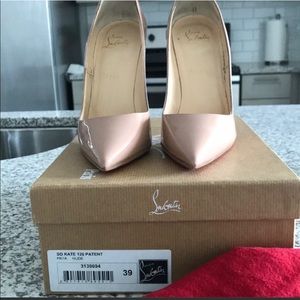 Christian Louboutin So Kate sz 39